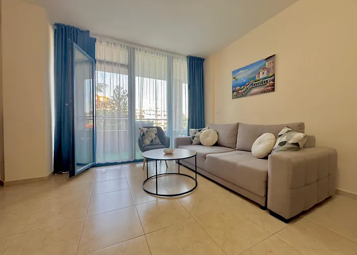 Two Bedroom In Trakia Sunny Appartamento
